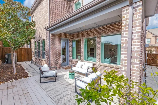 $725,000 | 9136 Rock Daisy Court, Dallas, TX 75231