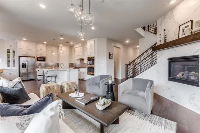 $725,000 | 9136 Rock Daisy Court, Dallas, TX 75231