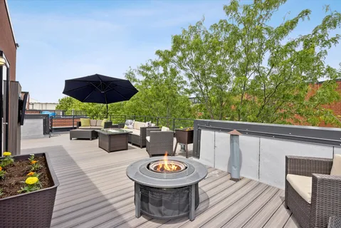$799,900 | 2318 West Wolfram Street, Chicago, IL 60618