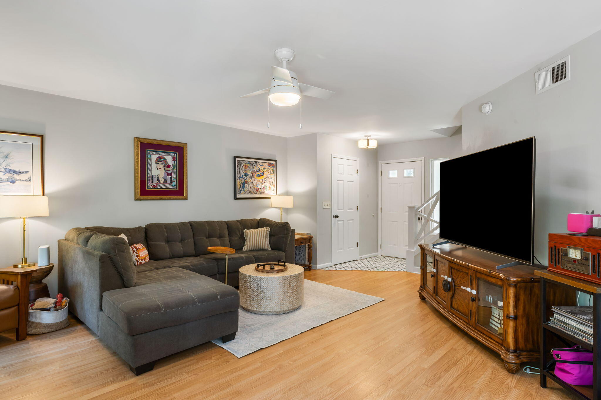 1406 Oak Landing Road Mount Pleasant, SC 29464 - Photo 5 of 45 Living Room