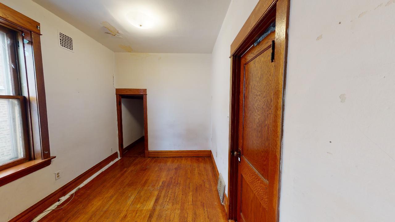 6722 Riverside Drive Berwyn, IL 60402 - Photo 11 of 25