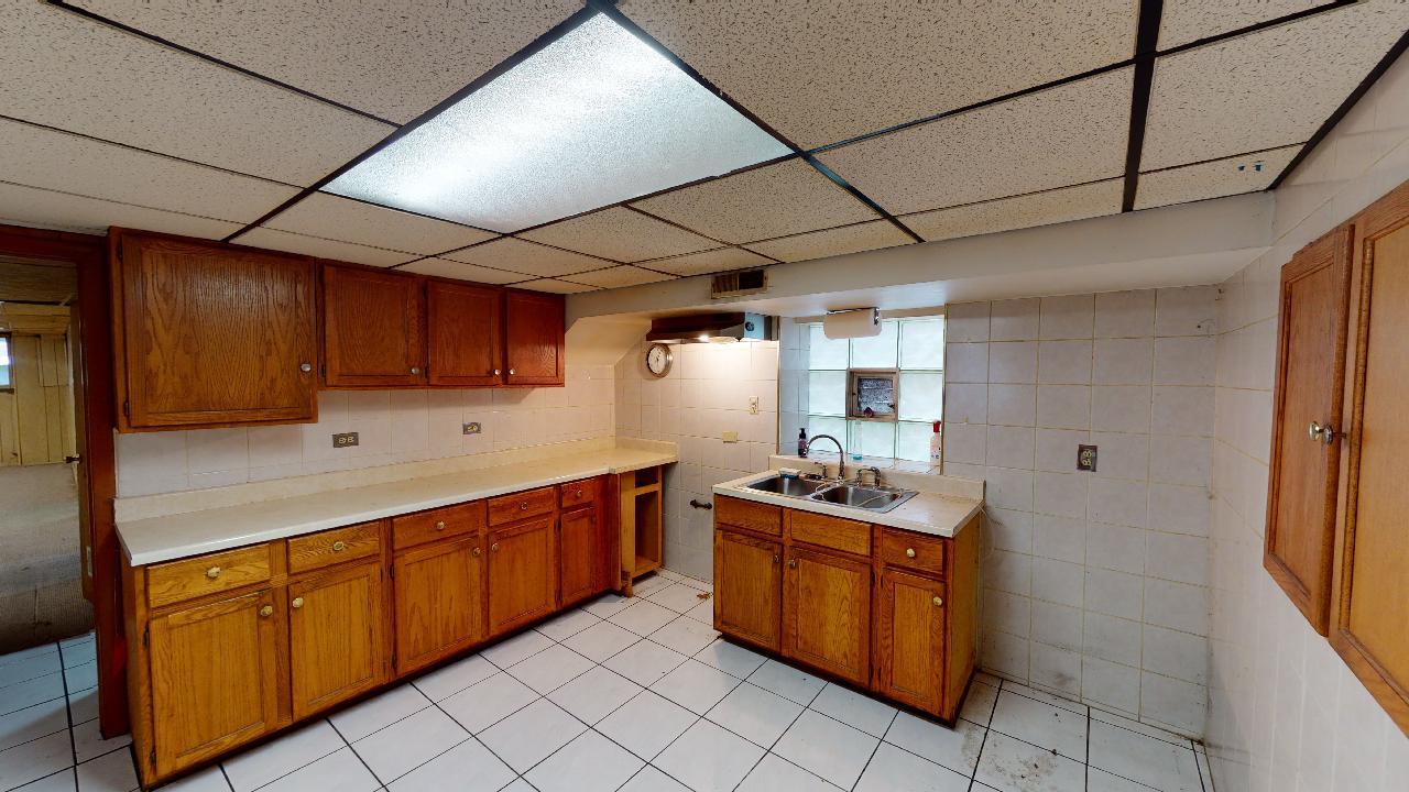 6722 Riverside Drive Berwyn, IL 60402 - Photo 14 of 25