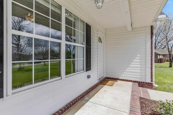 $304,000 | 902 Heathrow Drive, Cantonment, FL 32533