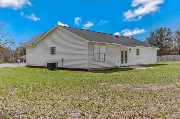 $304,000 | 902 Heathrow Drive, Cantonment, FL 32533