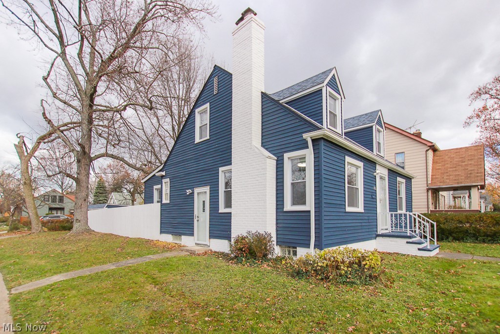 3731 Lowell Road Cleveland Heights, OH 44121 - Photo 3 of 35