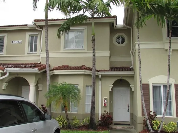 $2,850 | 10763 Northwest 83rd Terrace, Unit 526, Doral, FL 33178