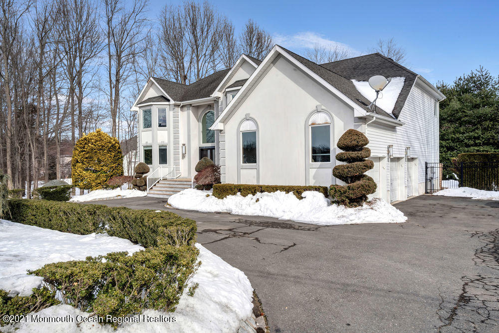 51 Crine Road Morganville, NJ 07751 - Photo 2 of 59 003_ros01646