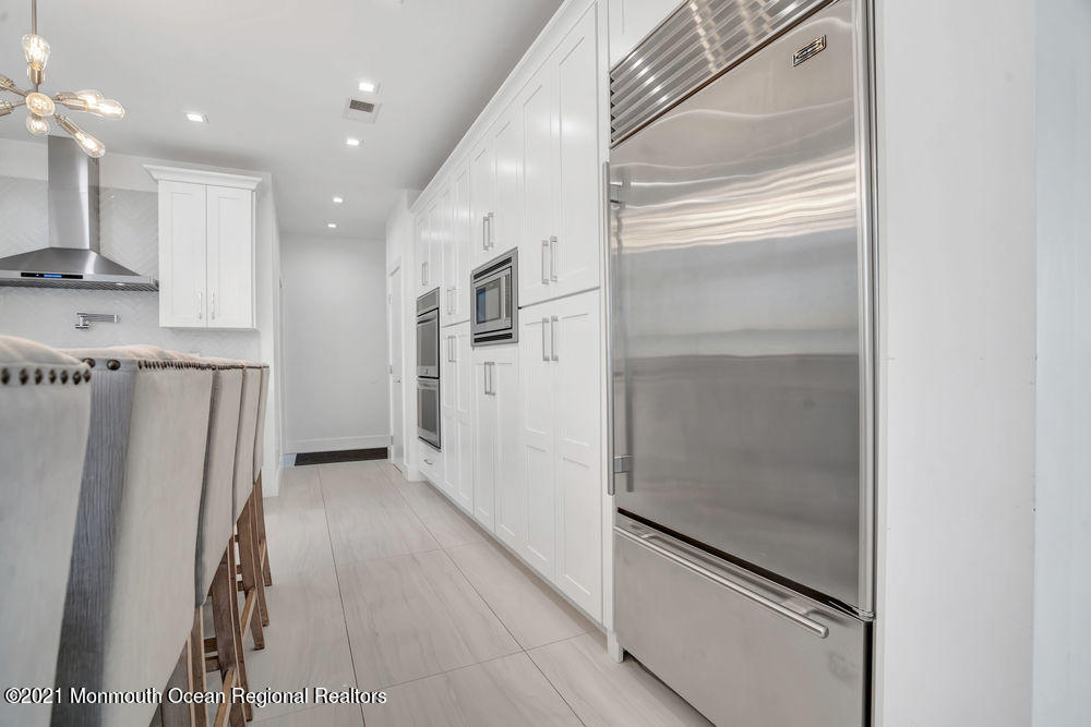 51 Crine Road Morganville, NJ 07751 - Photo 21 of 59 028_ros01811