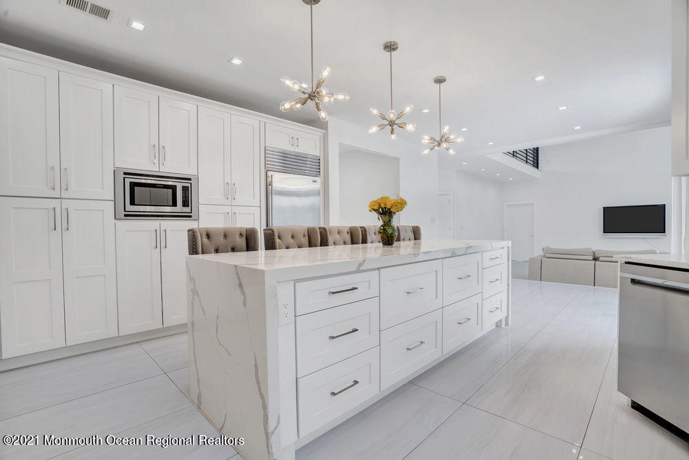 51 Crine Road Morganville, NJ 07751 - Photo 24 of 59 031_ros01826