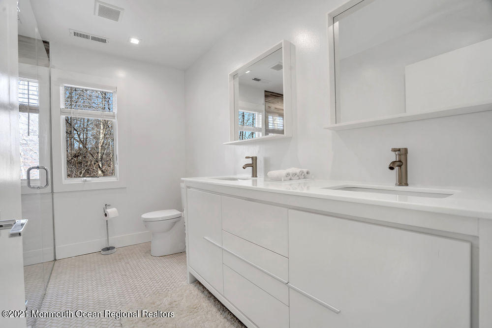 51 Crine Road Morganville, NJ 07751 - Photo 32 of 59 040_ros01866