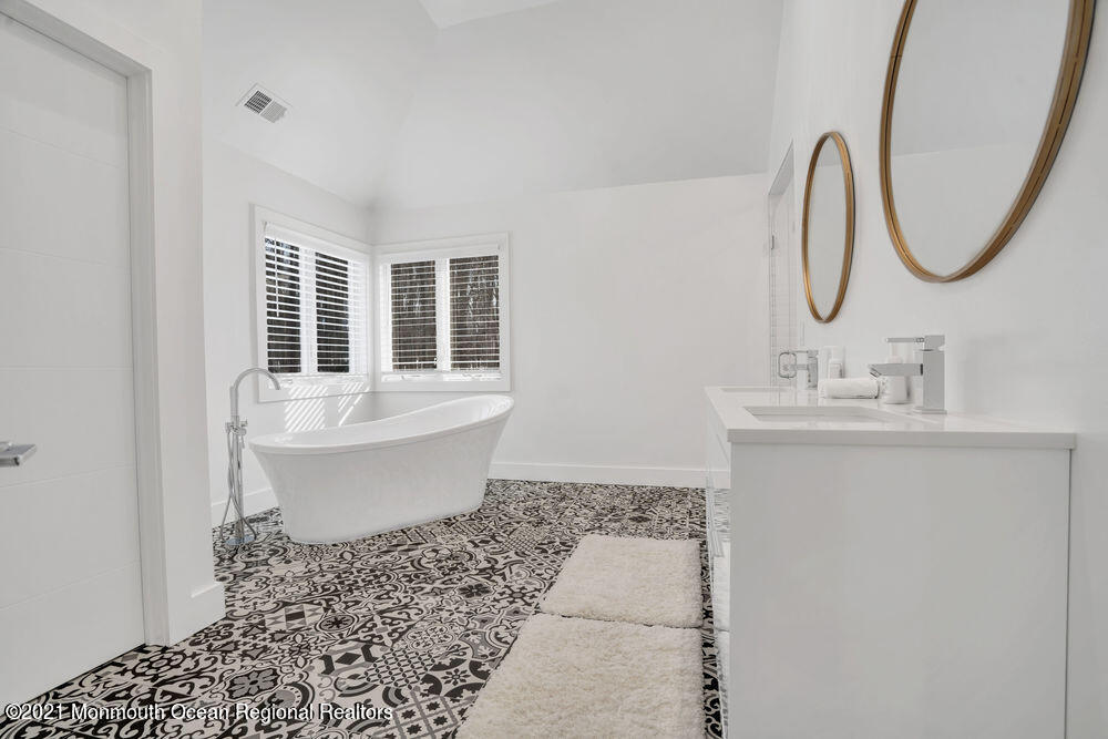 51 Crine Road Morganville, NJ 07751 - Photo 42 of 59 050_ros01916