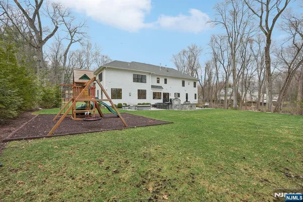 $2,899,000 | 868 Pueblo Drive, Franklin Lakes, NJ 07417