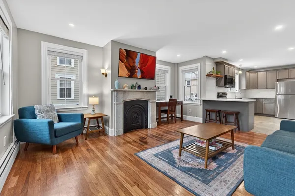 $519,900 | 49 Essex Street, Unit 1L, Salem, MA 01970