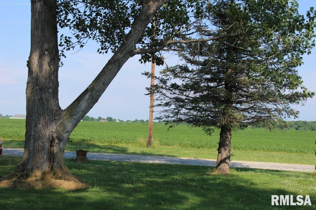 1120 Cherokee Road Macomb, IL 61455 - Photo 5 of 29