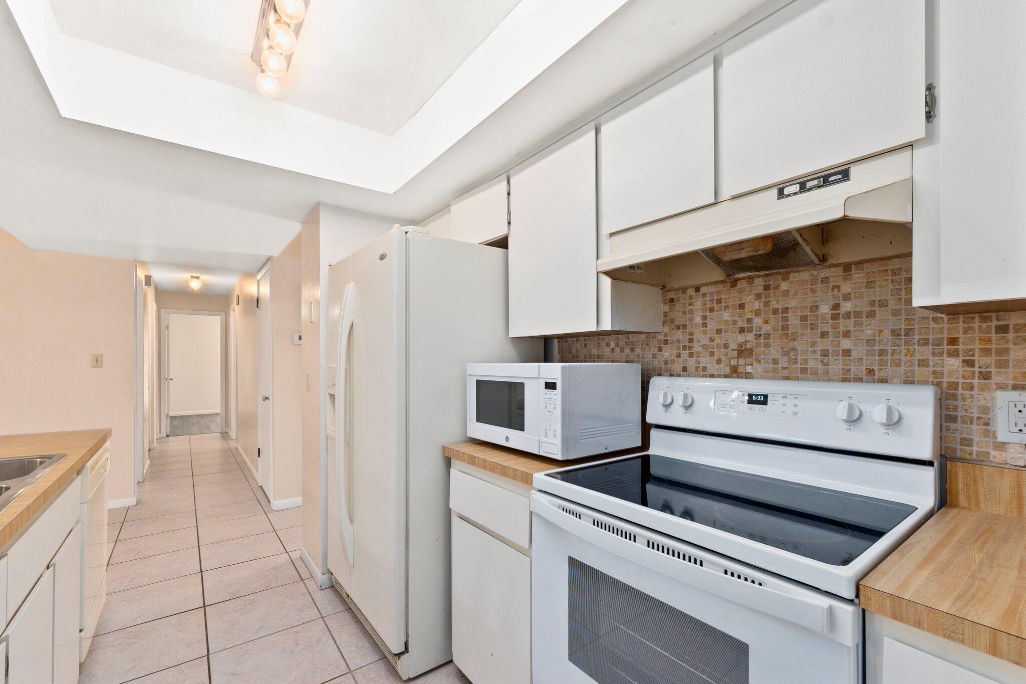 5707 Eagle Drive Fort Pierce, FL 34951 - Photo 17 of 34 17-web-or-mls-DSC00305