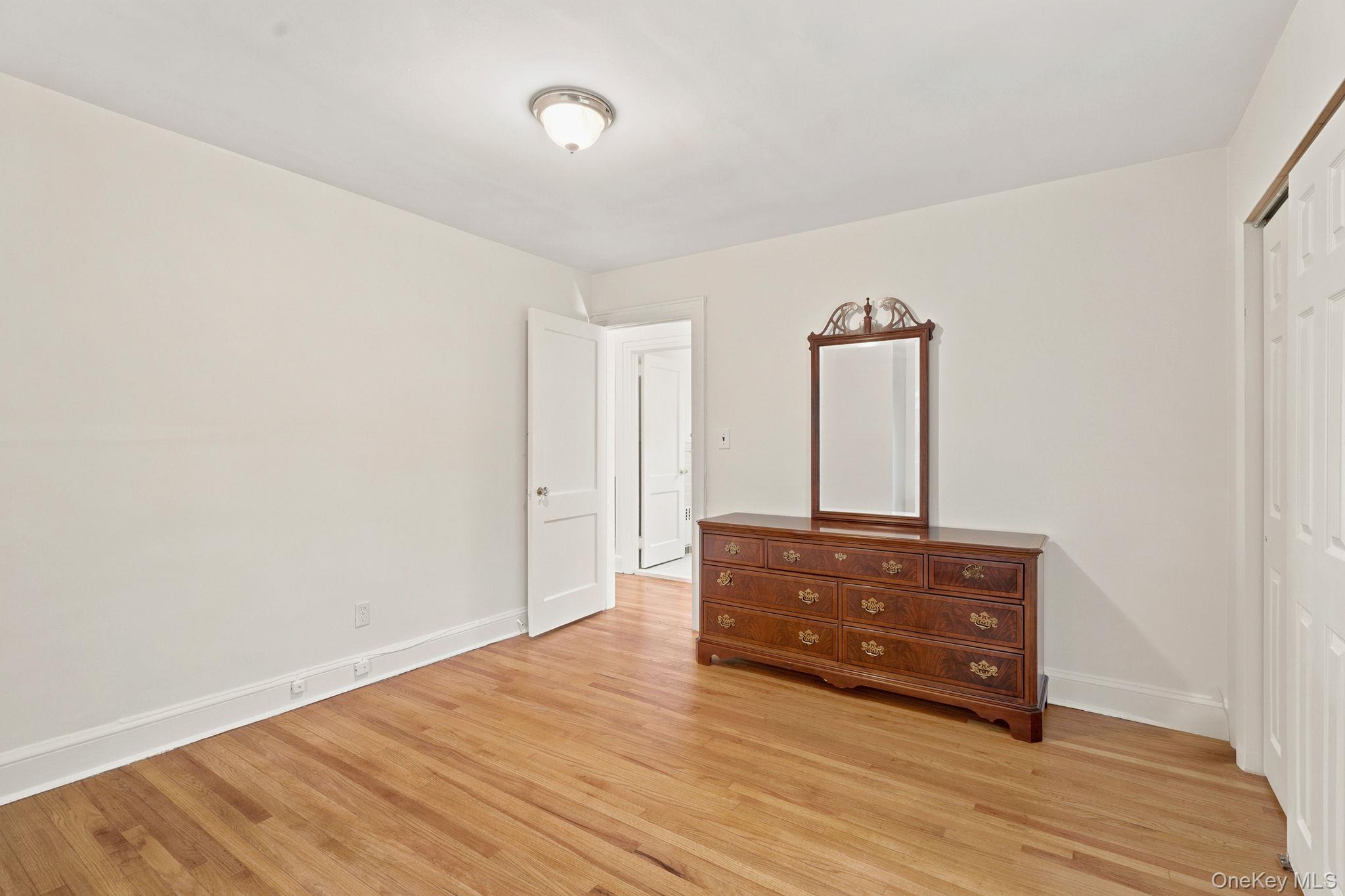 40 Hamilton Road Scarsdale, NY 10583 - Photo 16 of 25