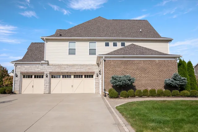 $1,200,000 | 3003 Lankford Lane, Walled Lake, MI 48390