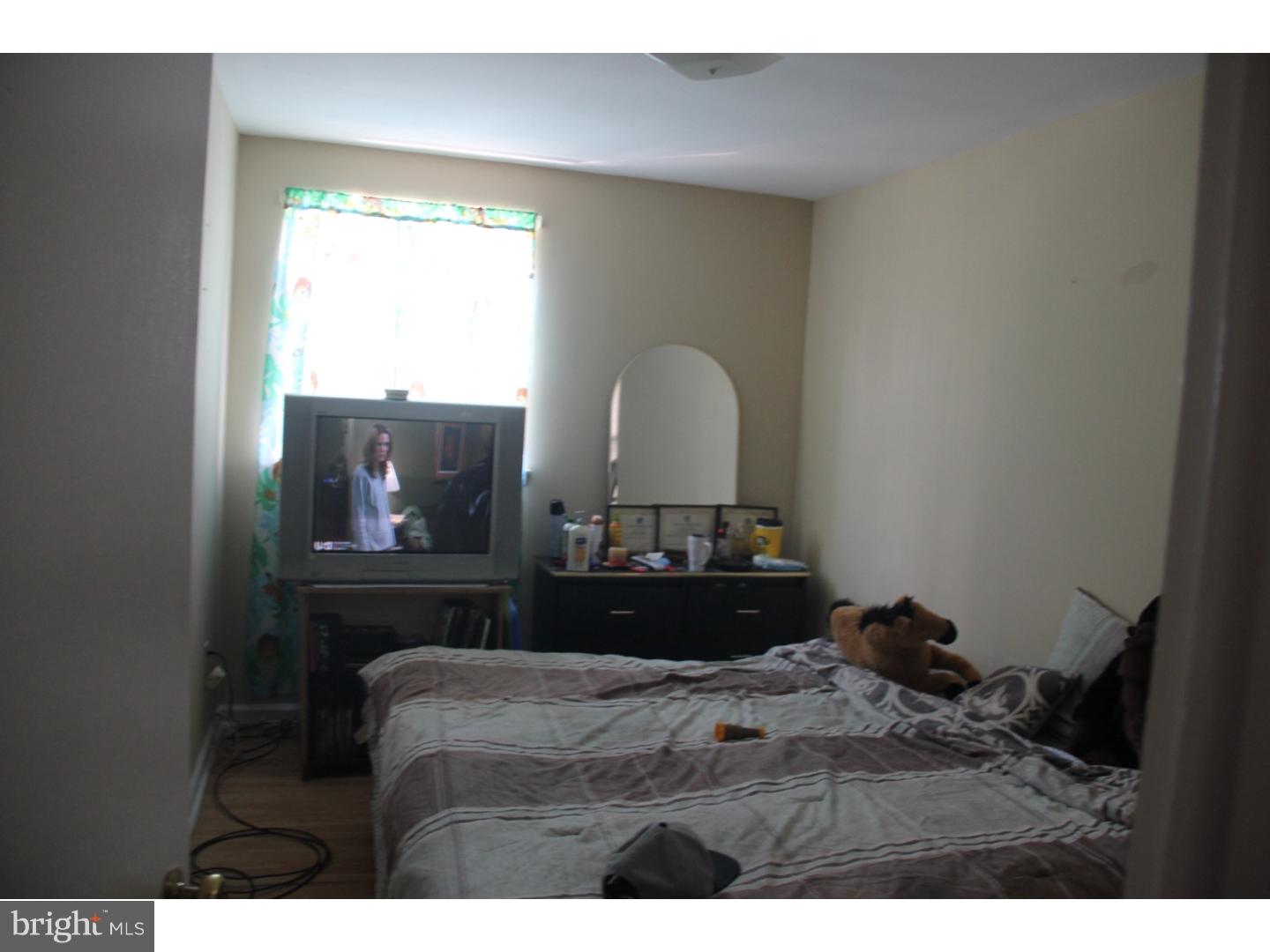 2596 Cranston Road Philadelphia, PA 19131 - Photo 10 of 19