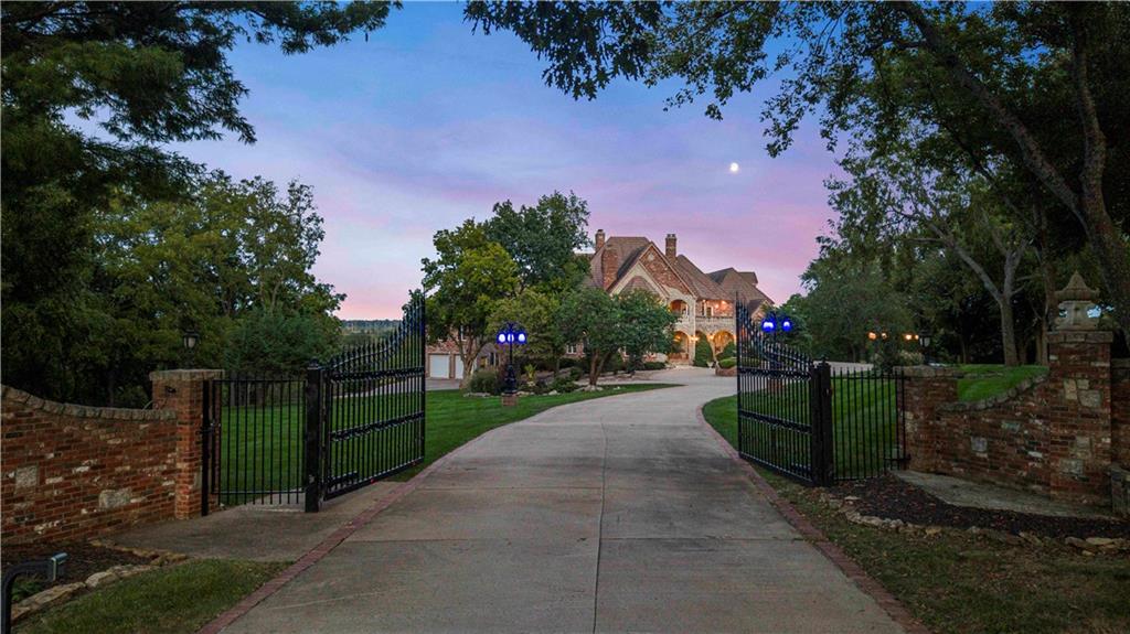 14707 Mission Road Leawood, KS 66224 - Photo 24 of 33 Gallery Image 24