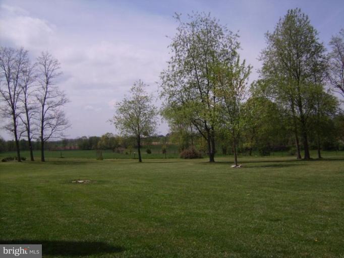 15009 Hicksville Road Clear Spring, MD 21722 - Photo 24 of 27 View of Side yard