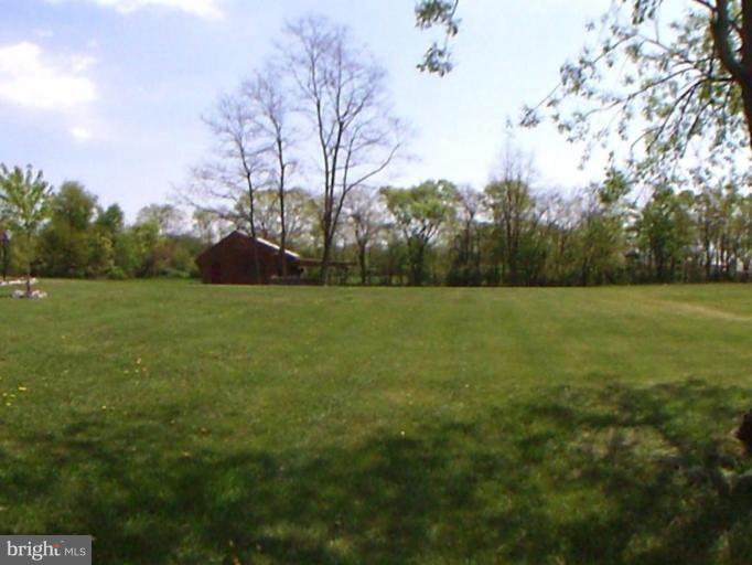 15009 Hicksville Road Clear Spring, MD 21722 - Photo 10 of 27 Side Yard acreage too