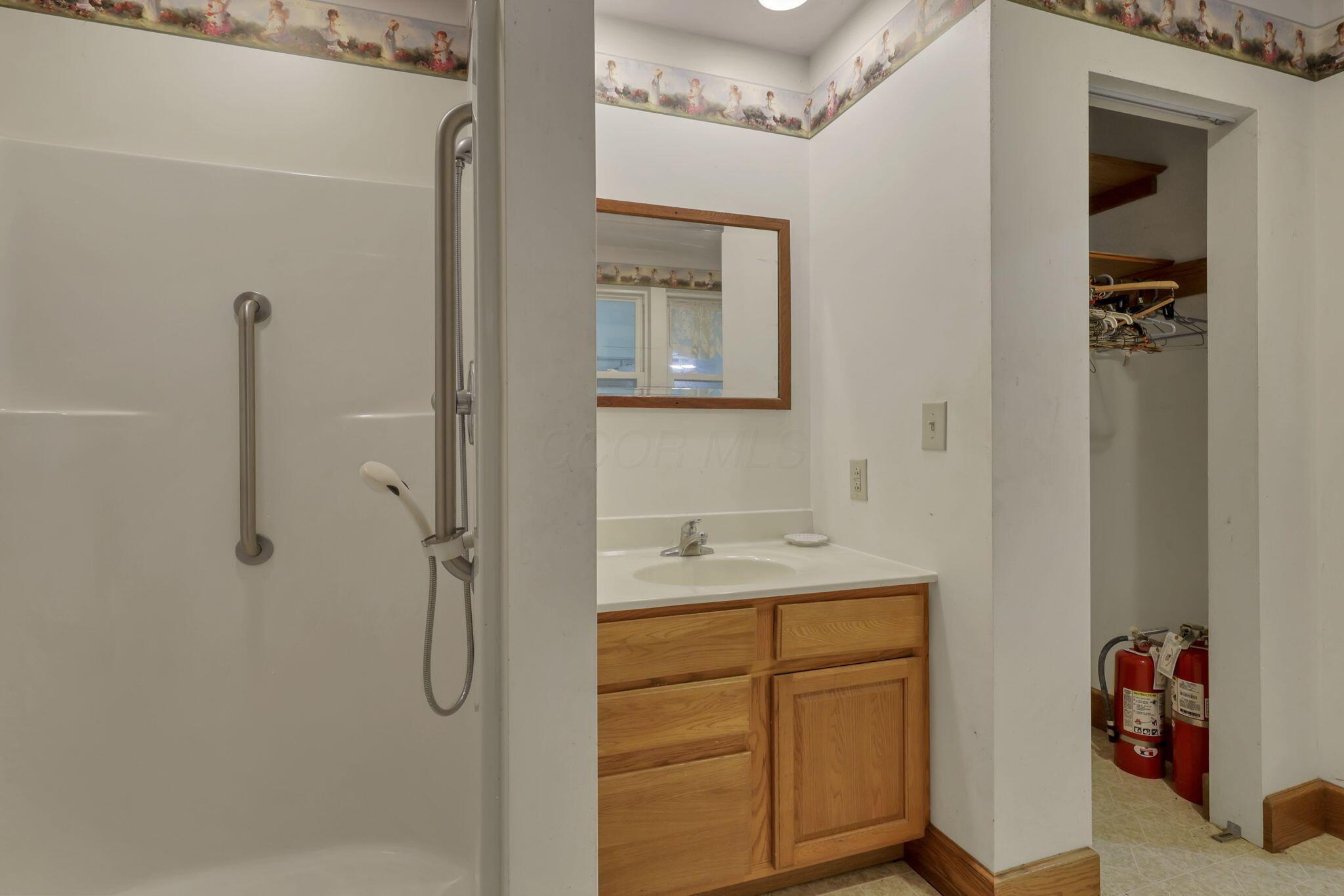 6135 Westfall Road Southwest Lancaster, OH 43130 - Photo 33 of 45 1000003726