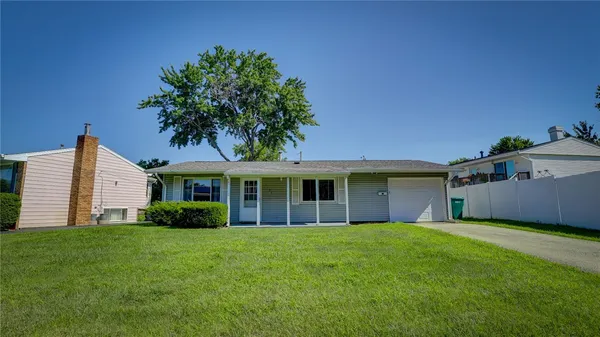 $102,500 | 3124 East Robin Drive, Decatur, IL 62526