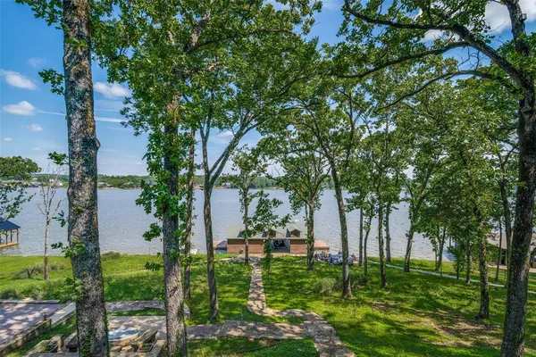 $3,749,000 | 206 Dogwood Point, Winnsboro, TX 75494