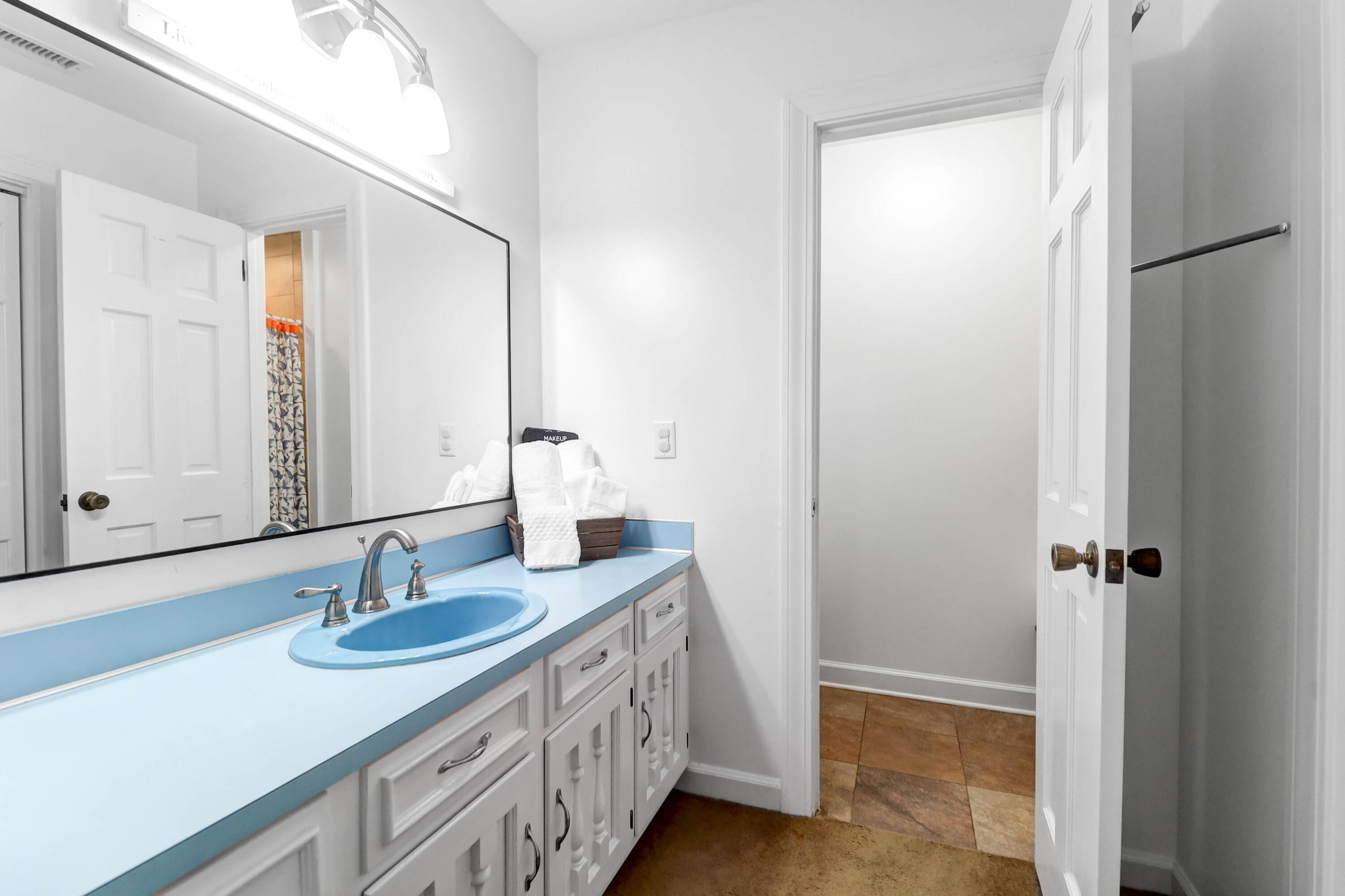 938 Regatta Road Charleston, SC 29412 - Photo 12 of 26 En Suite Primary Bath