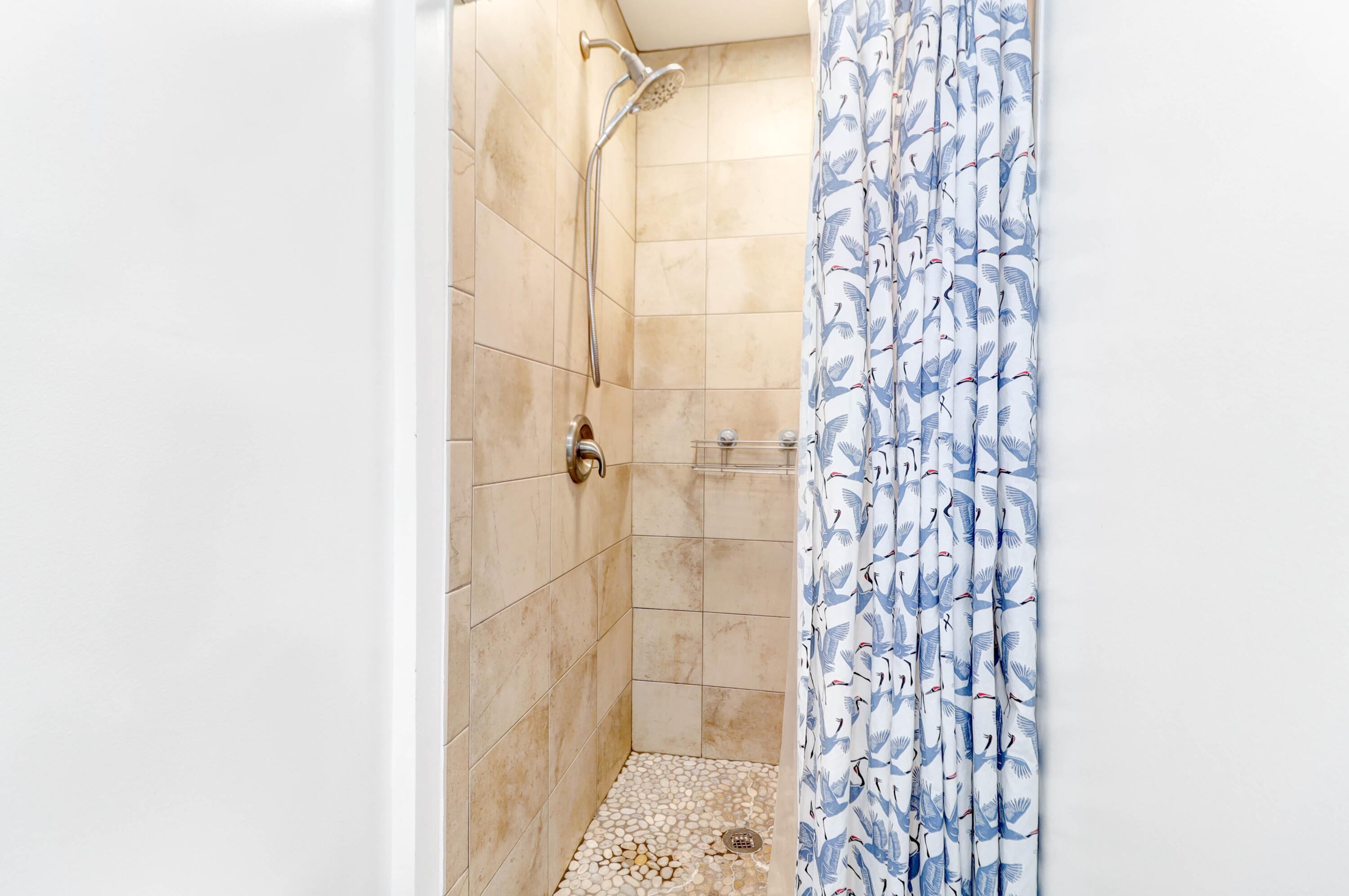 938 Regatta Road Charleston, SC 29412 - Photo 13 of 26 En Suite Primary Bath