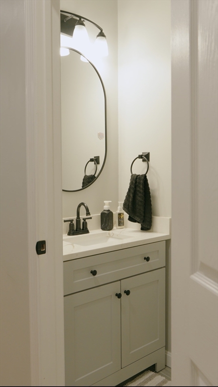 9 Hall Street Webster, MA 01570 - Photo 13 of 37