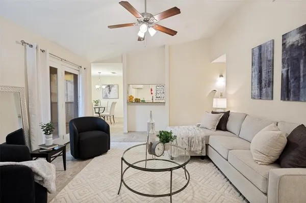 $174,000 | 1109 Calico Lane, Unit 1822, Arlington, TX 76011
