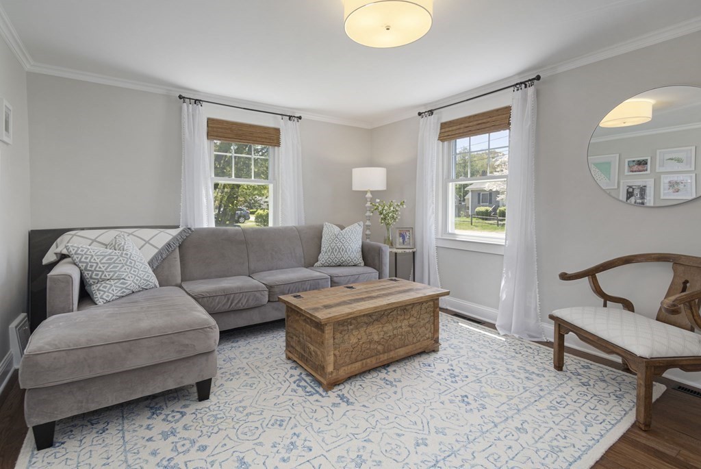 27 Red Jacket Road Weymouth, MA 02190 - Photo 12 of 28