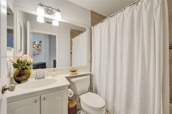 $3,200 | 1025 Northwest 105th Way, Unit B141, Plantation, FL 33322