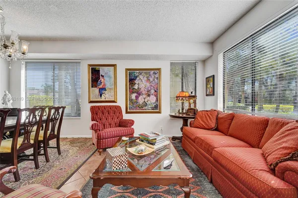 $3,200 | 1025 Northwest 105th Way, Unit B141, Plantation, FL 33322