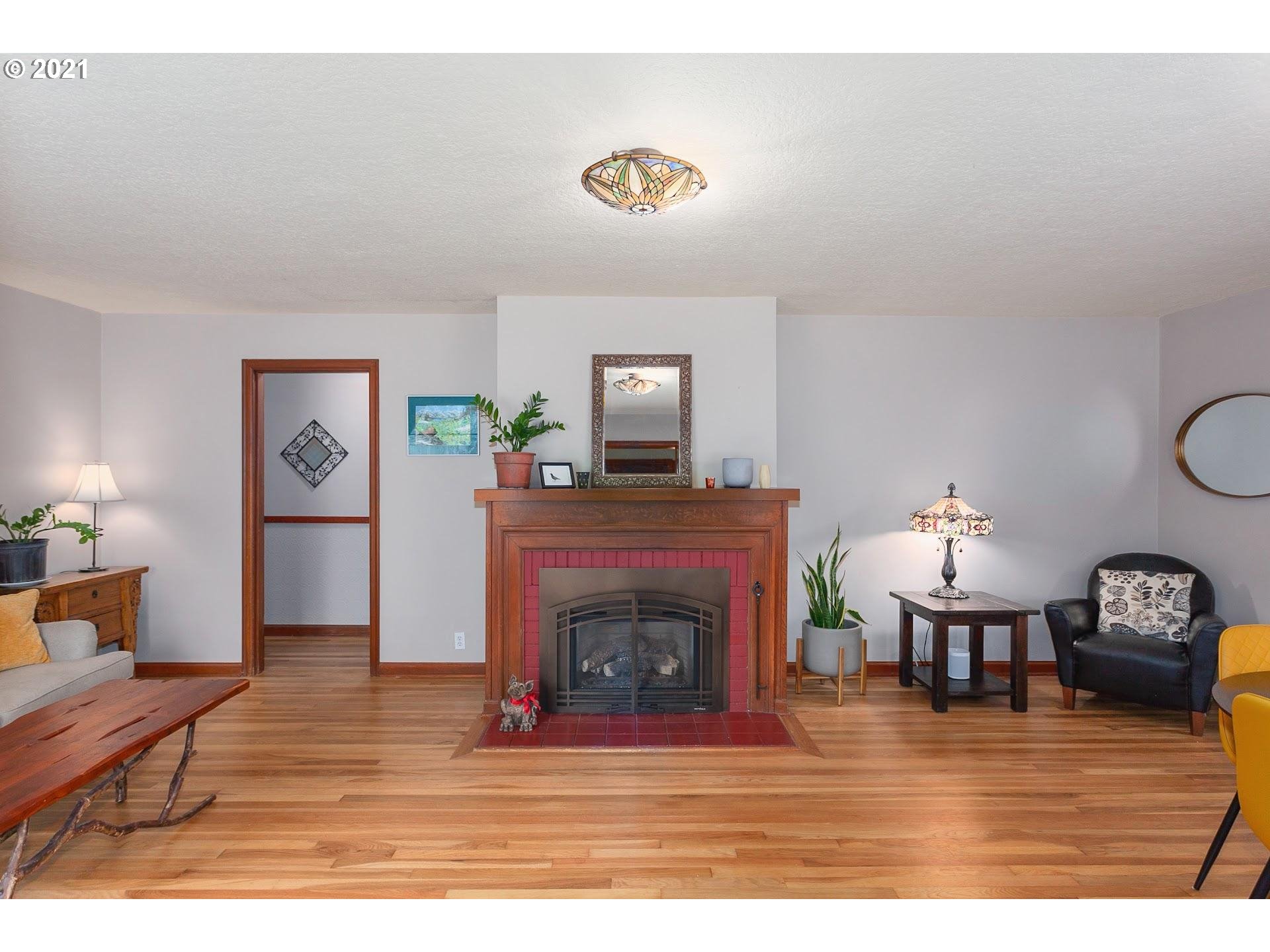 7770 Southwest Oleson Road Portland, OR 97223 - Photo 2 of 29 Gallery Image 2