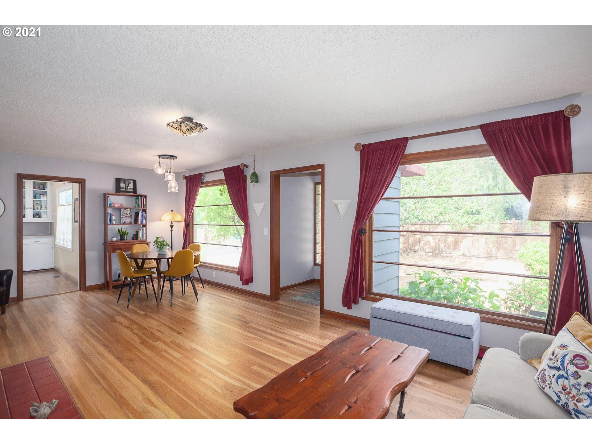 7770 Southwest Oleson Road Portland, OR 97223 - Photo 3 of 29 Gallery Image 3