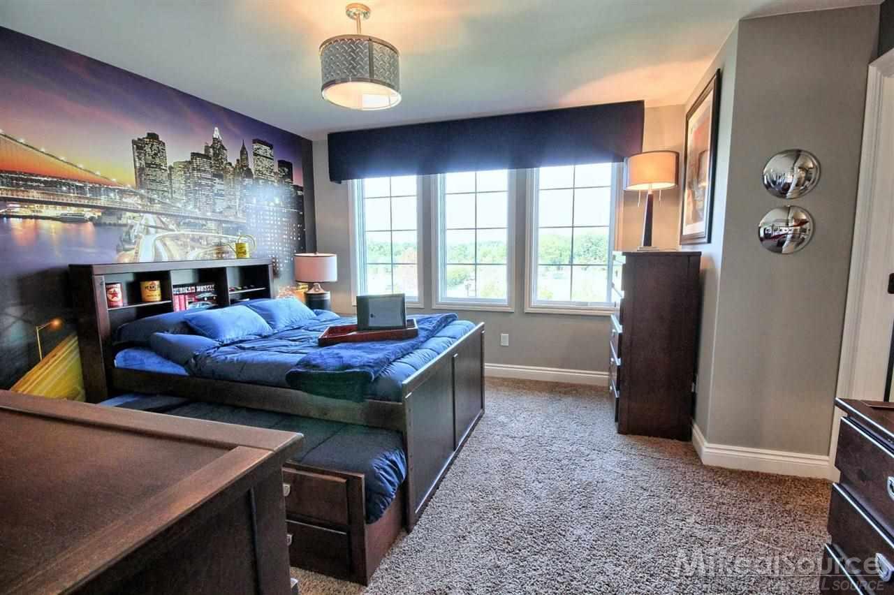 2444 Crownhedge Court Rochester, MI 48306 - Photo 18 of 32 Gallery Image 18