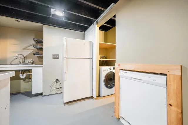 $425,000 | 41 Kelley Road, Orono, ME 04473