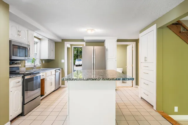 $425,000 | 41 Kelley Road, Orono, ME 04473