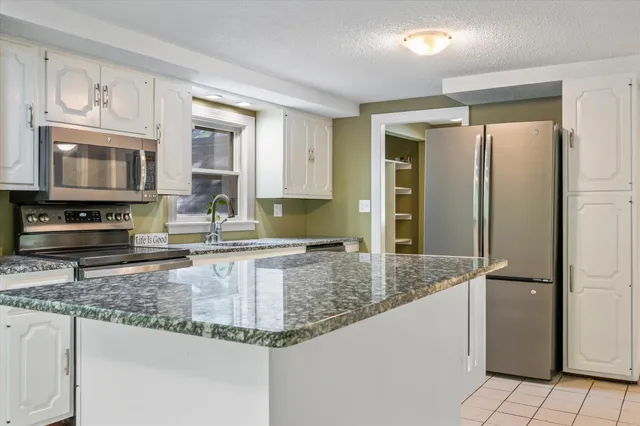 $425,000 | 41 Kelley Road, Orono, ME 04473