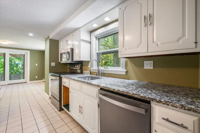 $425,000 | 41 Kelley Road, Orono, ME 04473