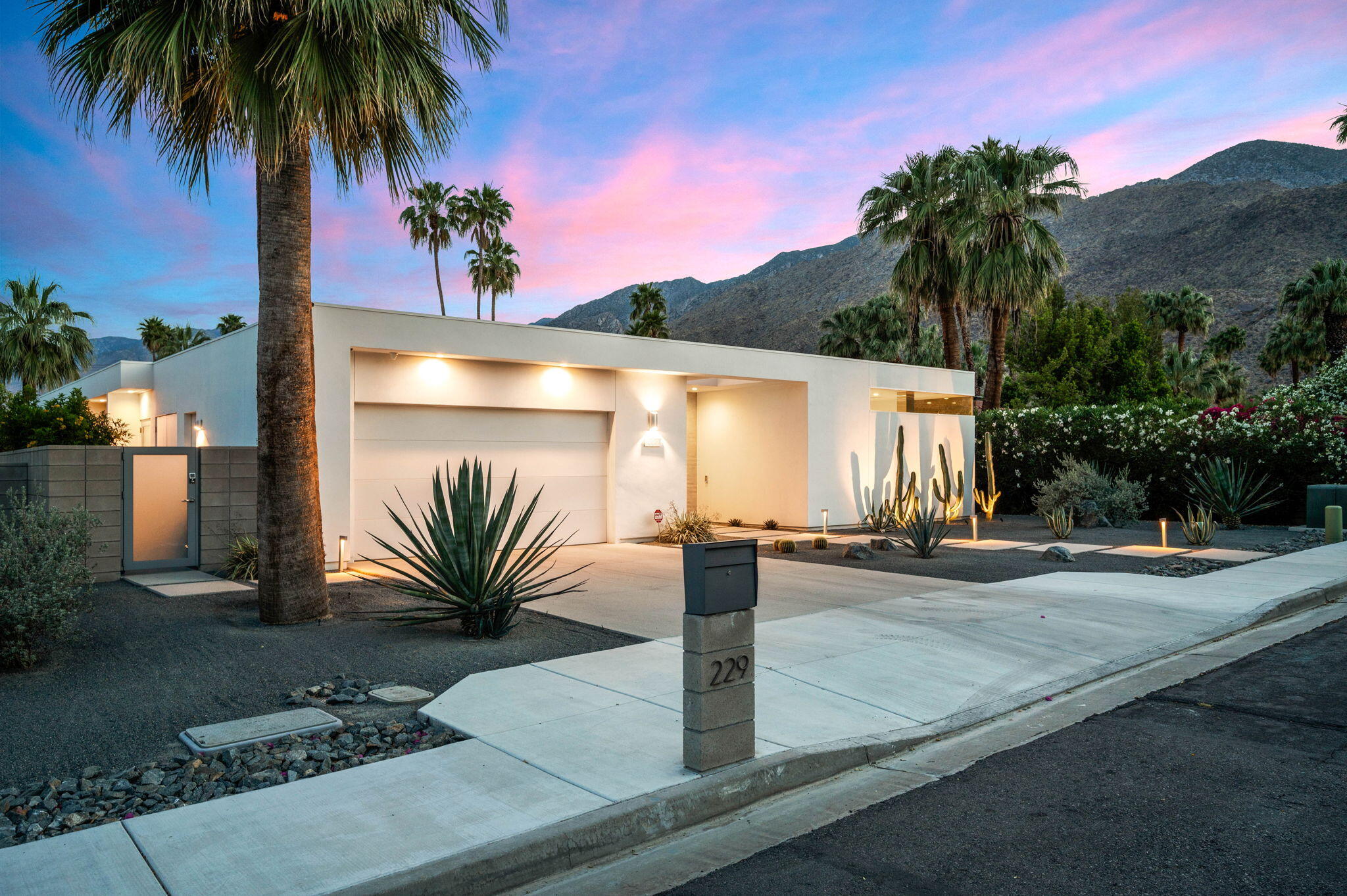 229 East Morongo Road Palm Springs, CA 92264 - Photo 50 of 71 Twilight 3