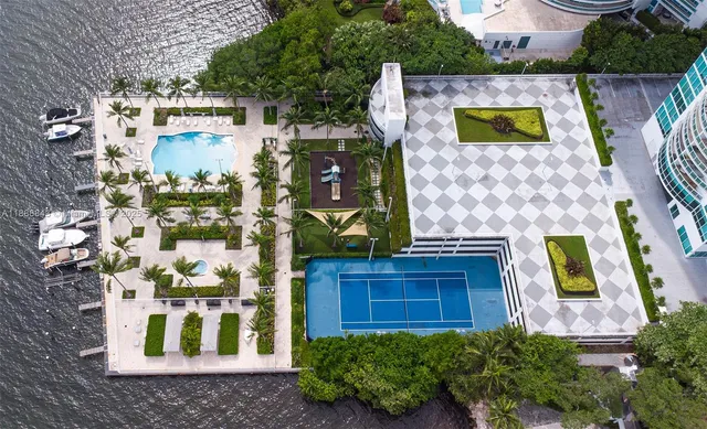 $469,000 | 2101 Brickell Avenue, Unit 905, Miami, FL 33129