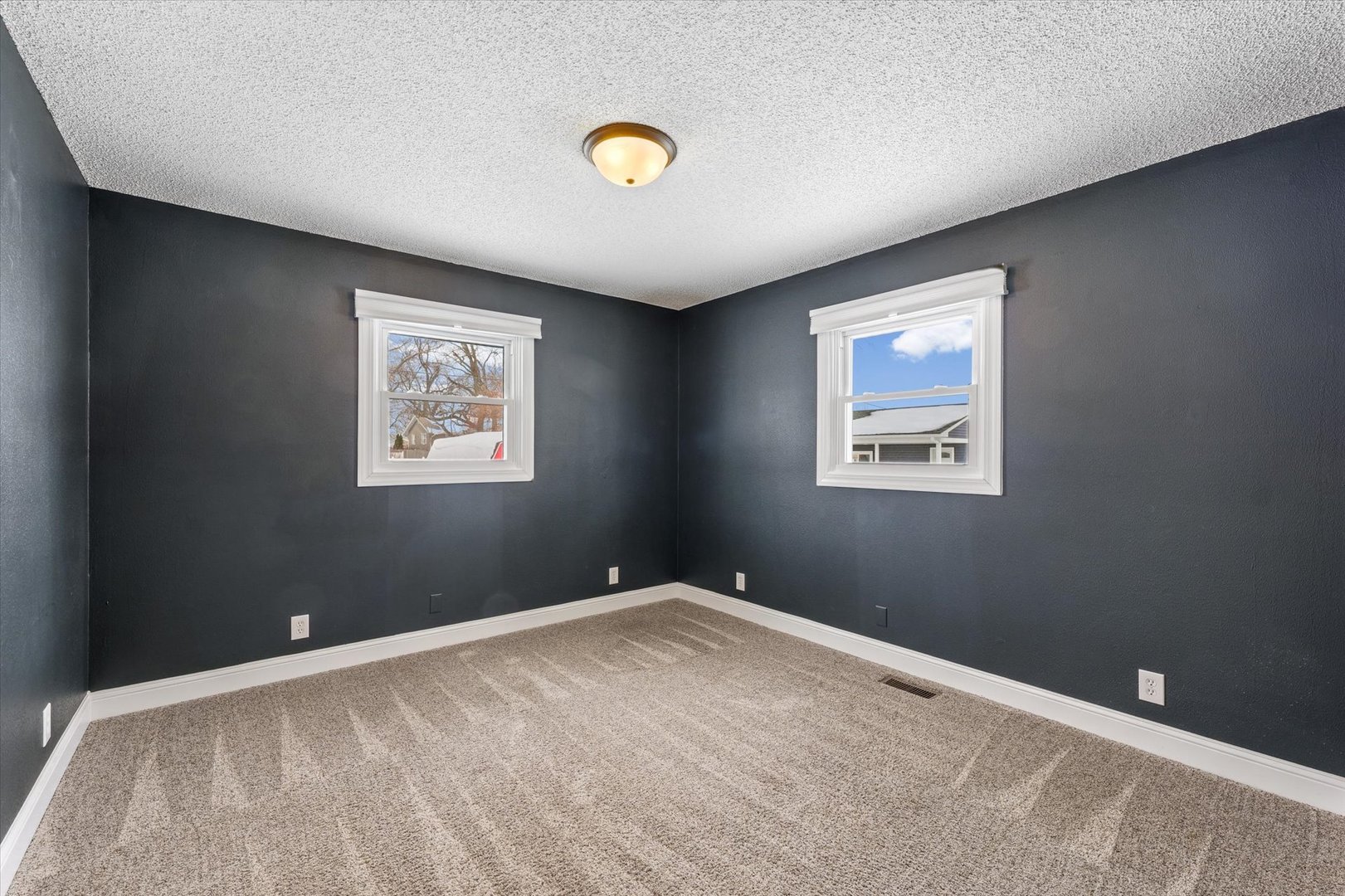 302 North Jackson Street Philo, IL 61864 - Photo 13 of 29