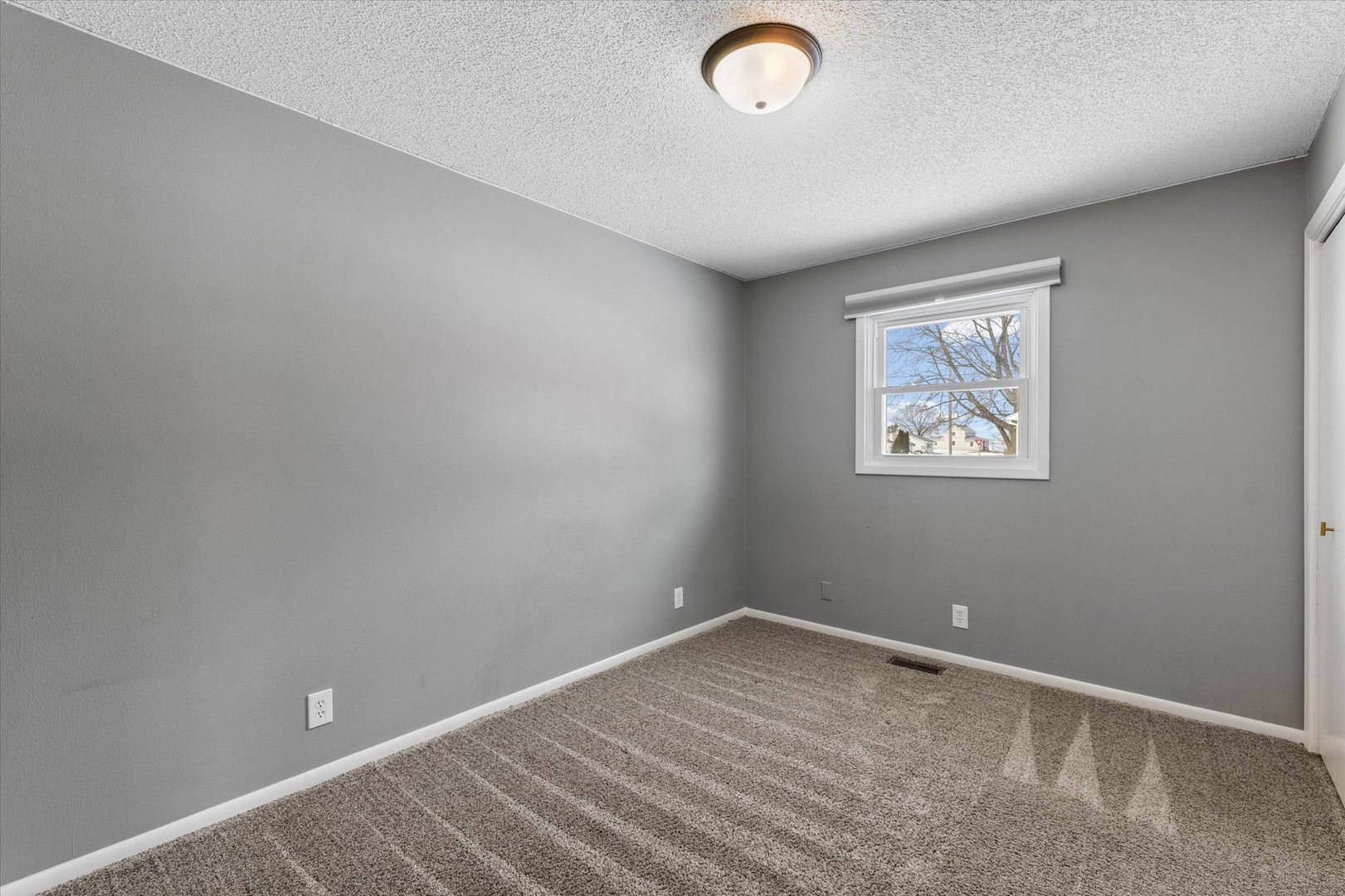 302 North Jackson Street Philo, IL 61864 - Photo 15 of 29