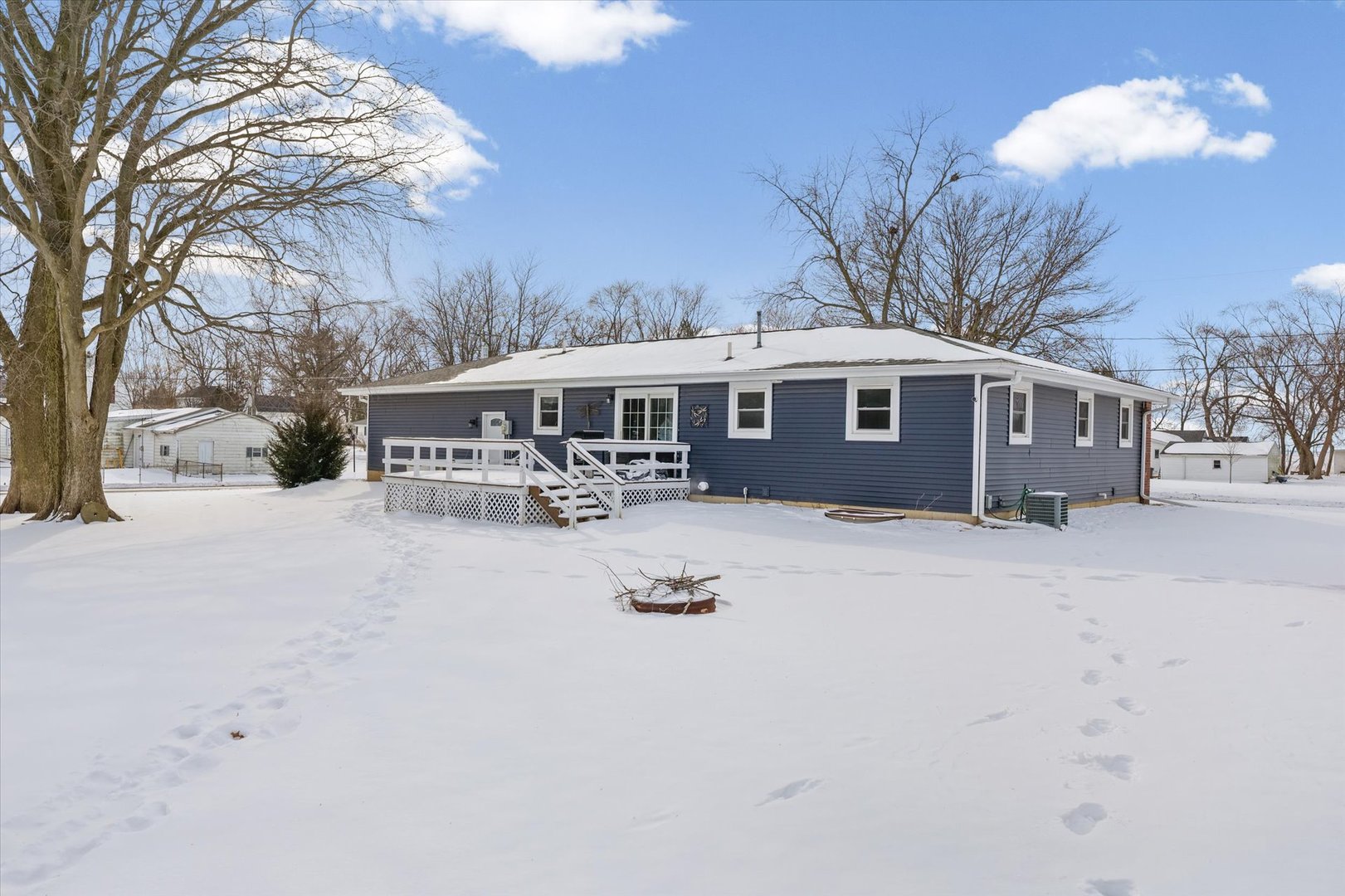 302 North Jackson Street Philo, IL 61864 - Photo 26 of 29