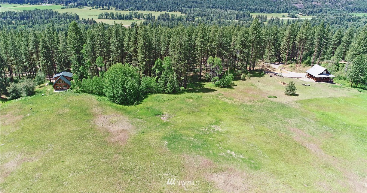 75 Homestead Road Winthrop, WA 98862 - Photo 16 of 39