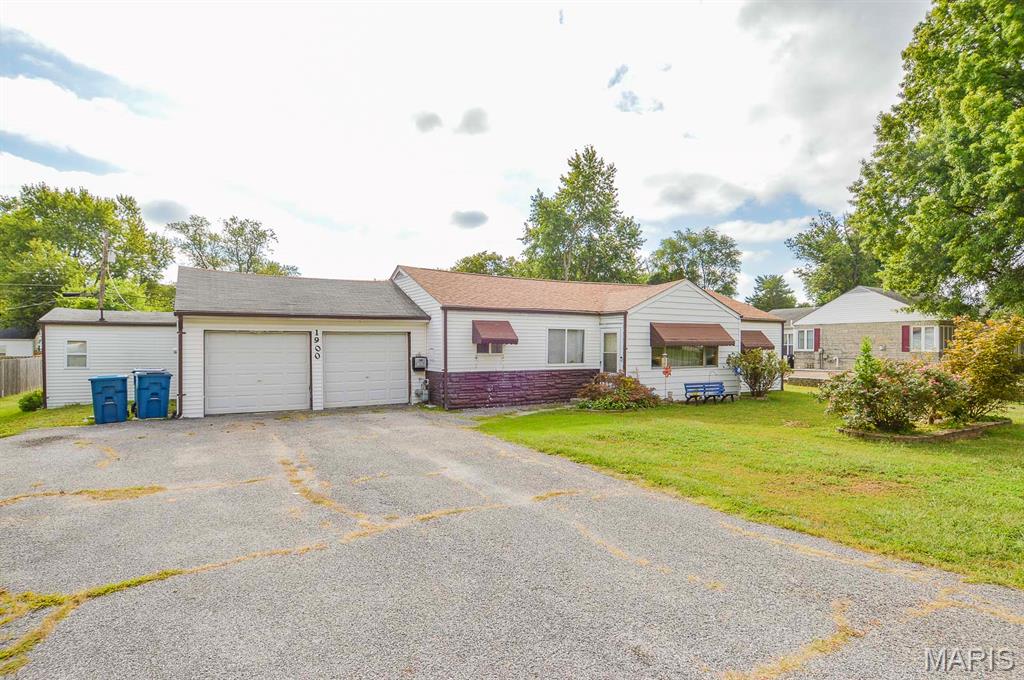 1900 North 17th Street Belleville, IL 62226 - Photo 3 of 28