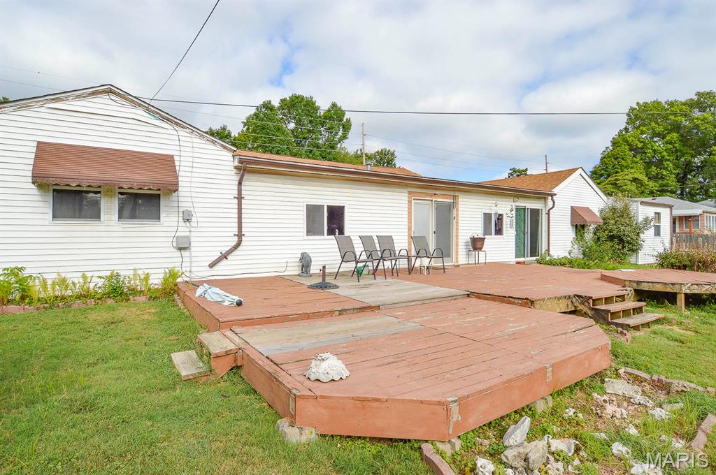 1900 North 17th Street Belleville, IL 62226 - Photo 10 of 28